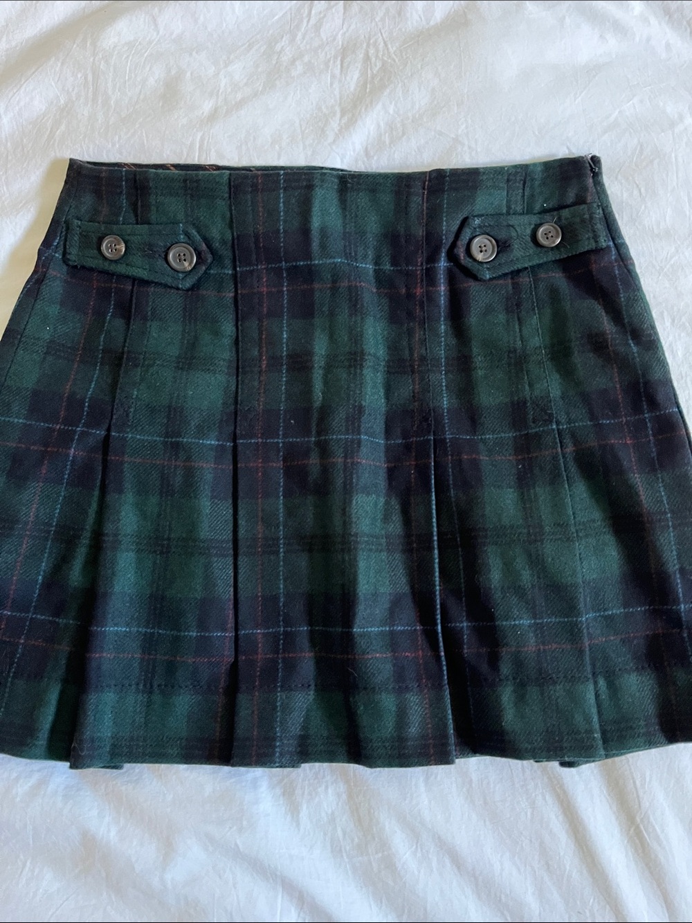 Gap plaid wool skirt pleats buttons Christmas colors festive holiday winter 2005